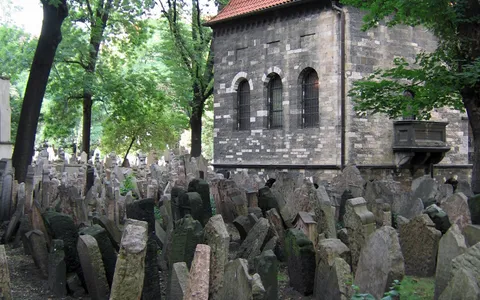 Stary Cmentarz Żydowski w Pradze